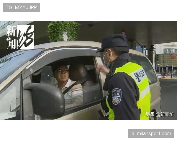贝叔今天居然穿睡衣现身机场，豪车停了三排才够放！